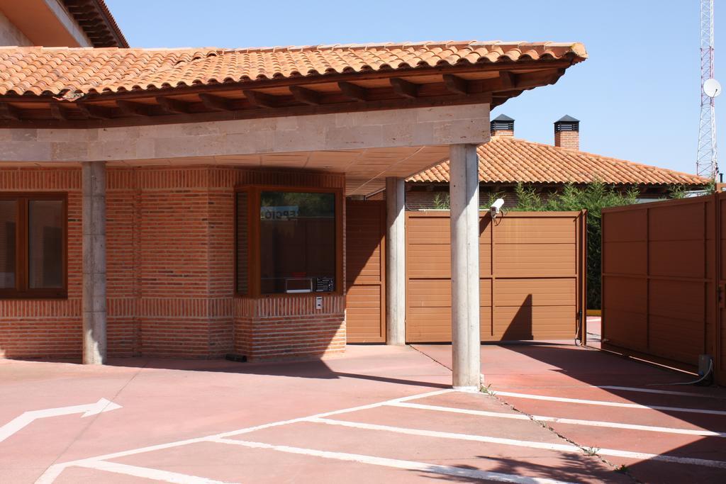 Motel Venus Valladolid Villanubla Экстерьер фото