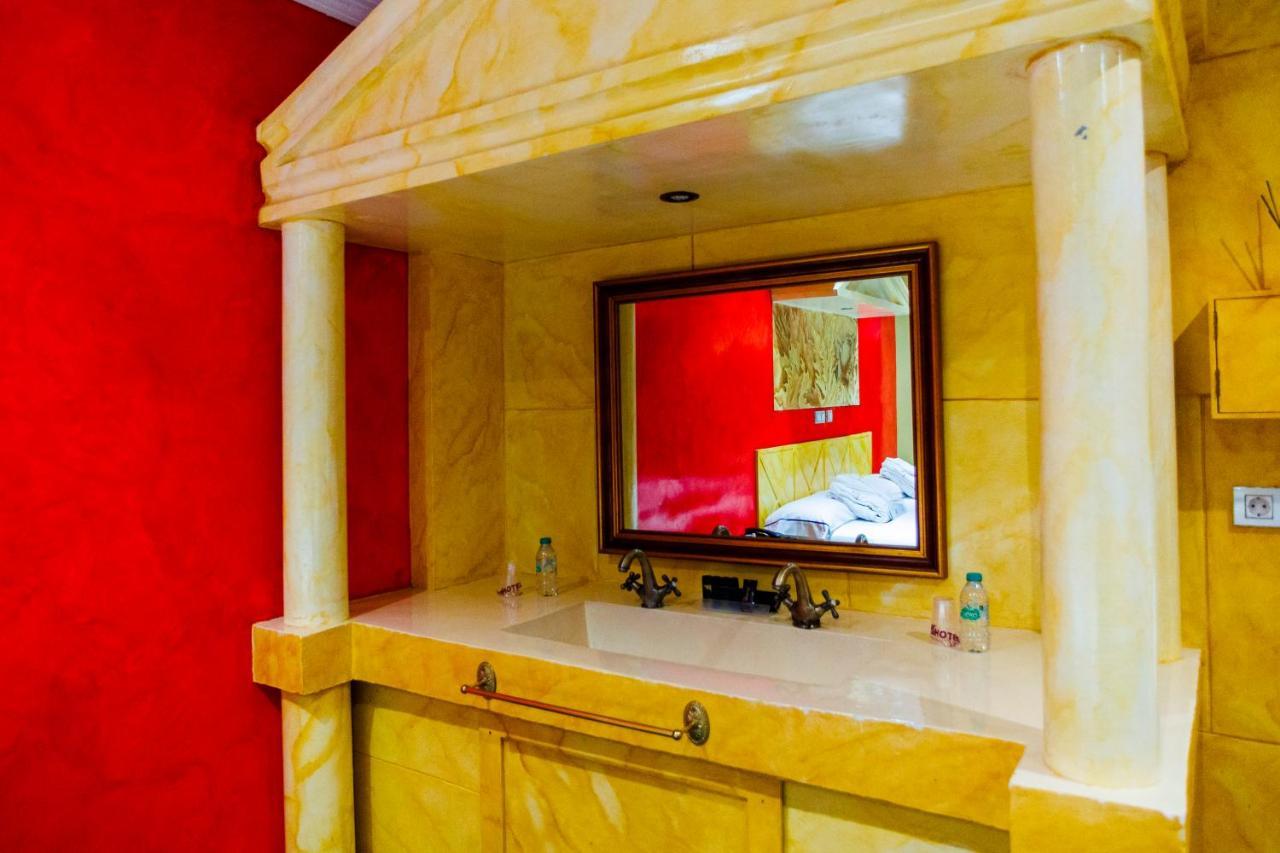 Motel Venus Valladolid Villanubla Экстерьер фото