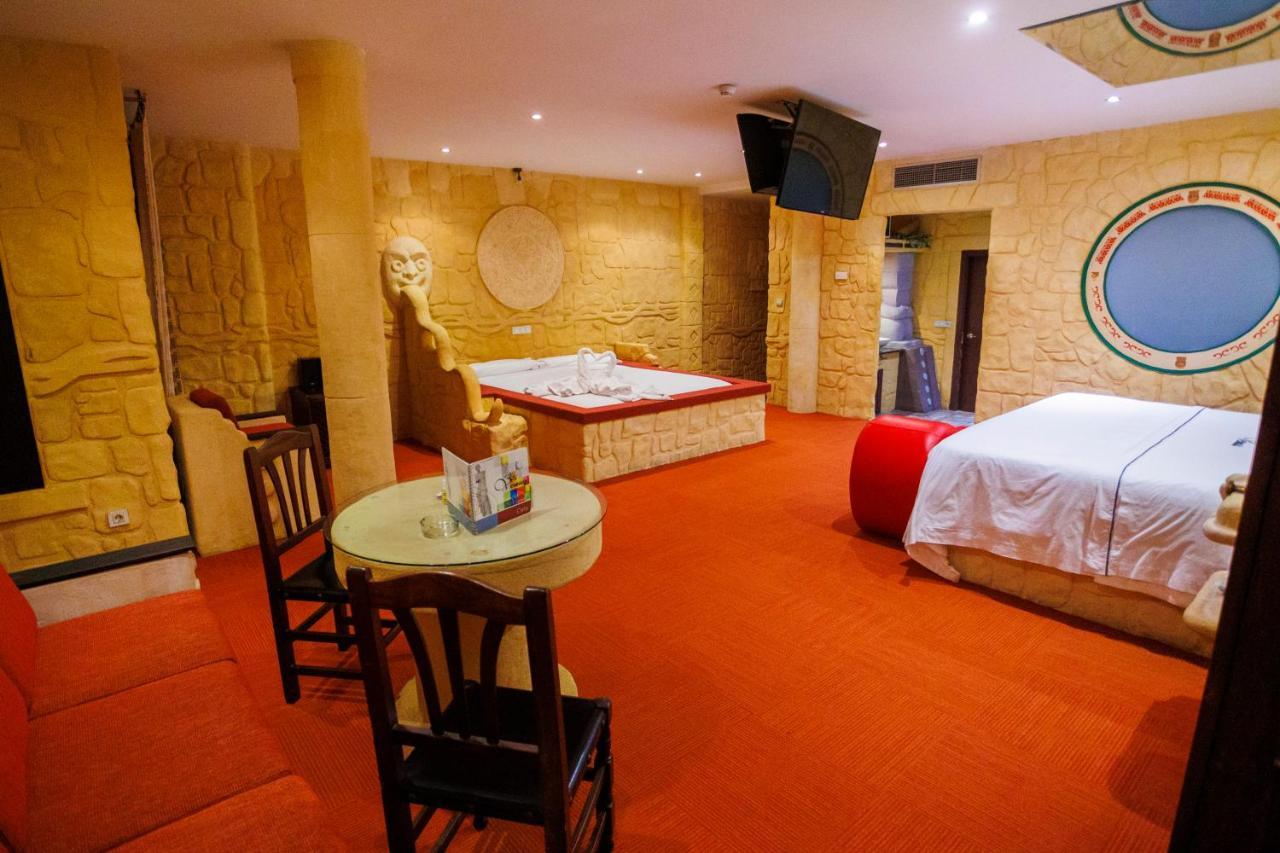 Motel Venus Valladolid Villanubla Экстерьер фото